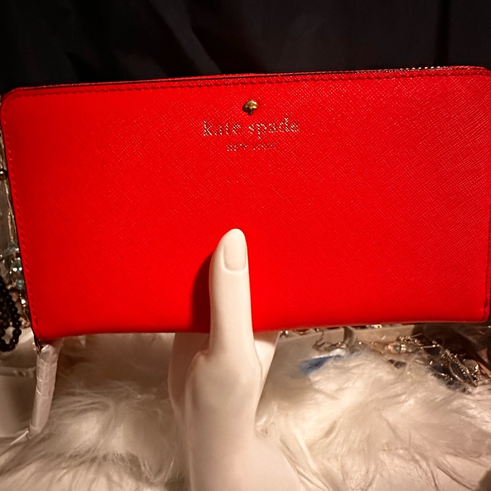 NWT Kate Spade Watermelon All Around Zip Wallet